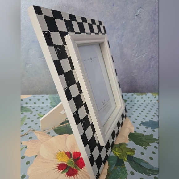 Black and White Checkered Wooden 5x7 Picture Frame - Picture 3 of 5
